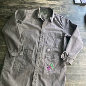 Pampered Chef Gray Casual Button Down Shirt